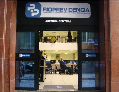 Rioprevidência investiu R$ 2,6 bilhões em fundos do Banco Master; TCE contestou aporte de R$ 1 bi Rioprevidência investiu R$ 2,6 bilhões em fundos do Banco Master; TCE contestou aporte de R$ 1 bi