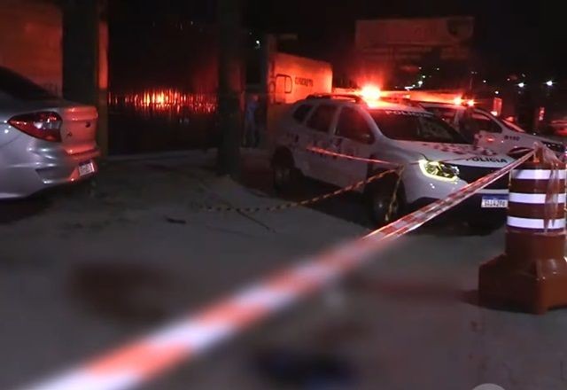 Imagem da noticia Homem é baleado e morto após discutir com PMs por cigarro de maconha