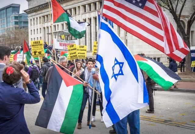 Imagem da noticia Israel emite alerta recomendando que israelenses evitem viajar para outros países