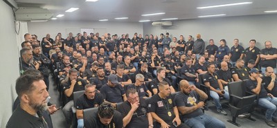 Polícia cumpre 170 mandados em operação contra golpes digitais; MC Negão Original é alvo Polícia cumpre 170 mandados em operação contra golpes digitais; MC Negão Original é alvo