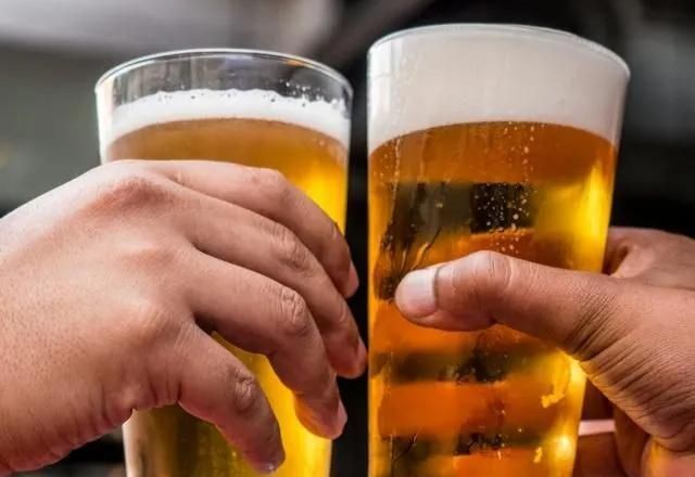 Consumo de bebidas deve crescer 5% com festas de Carnaval