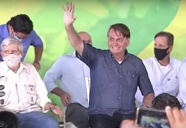 Imagem da noticia Bolsonaro fala em eleições durante entrega de títulos rurais no Maranhão