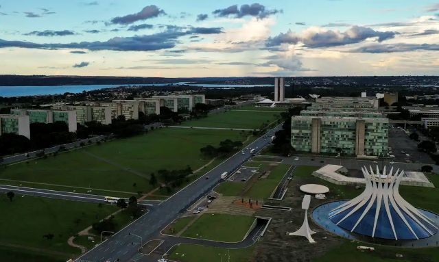 Imagem da noticia Governo do DF prepara esquema especial de segurança para julgamento de denúncia contra Bolsonaro no STF