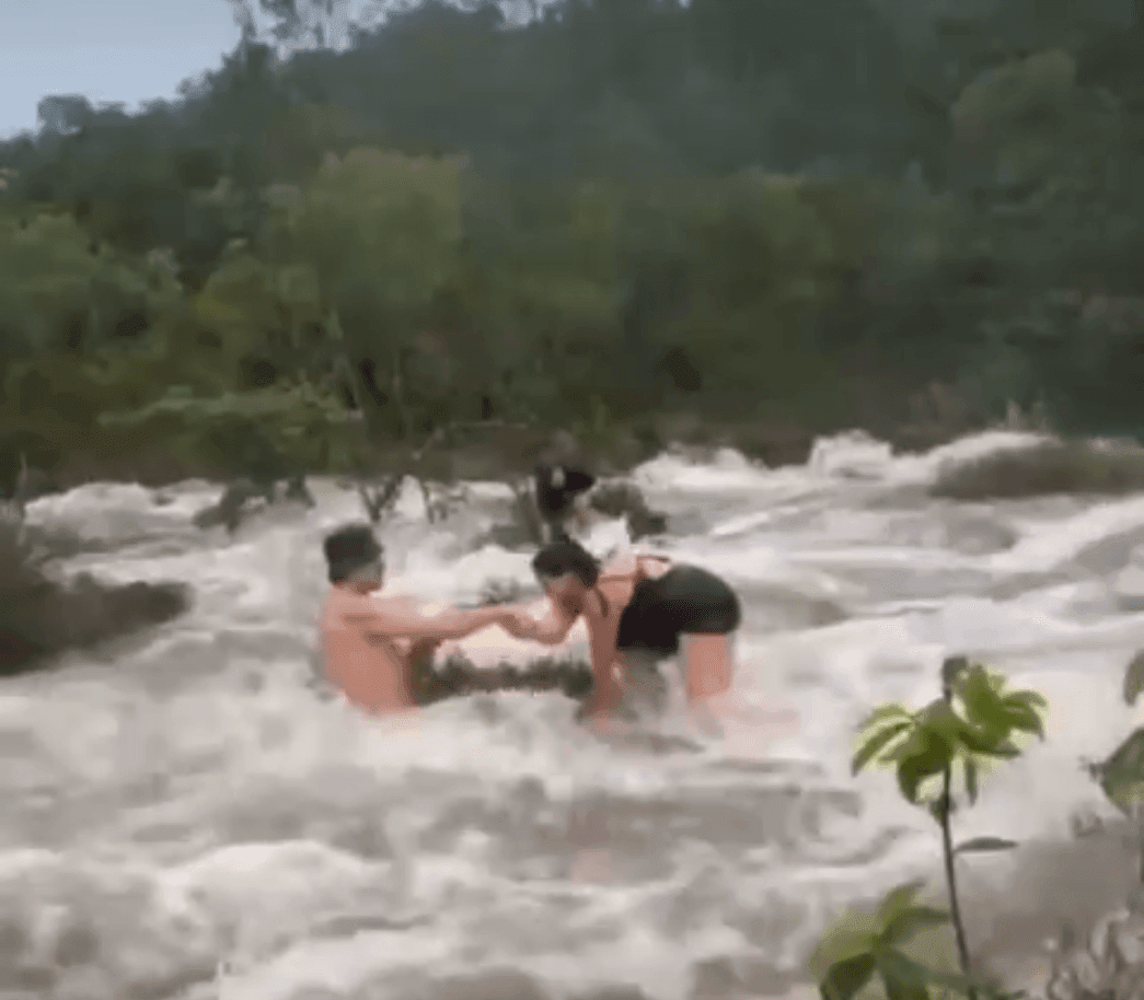 Imagem da noticia Cabeça d'água surpreende turistas na Chapada dos Veadeiros, em Goiás