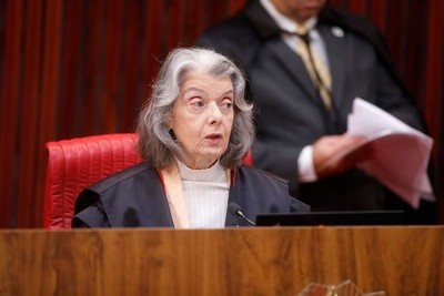 Após Fachin no STF, Cármen Lúcia também propõe norma de conduta para a Justiça Eleitoral Após Fachin no STF, Cármen Lúcia também propõe norma de conduta para a Justiça Eleitoral