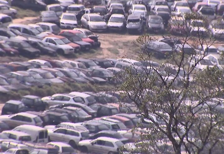 Imagem da noticia Ministério Público vai apurar "cemitério de carros" após denúncia do Primeiro Impacto