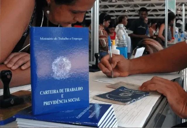 Desemprego sobe em 15 estados no primeiro trimestre de 2026, aponta IBGE Desemprego sobe em 15 estados no primeiro trimestre de 2026, aponta IBGE
