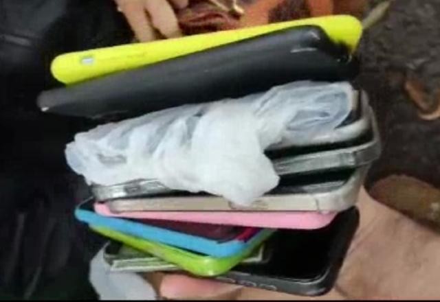 Imagem da noticia Carnaval 2023: em SP, quadrilha é presa por furto de celulares em blocos
