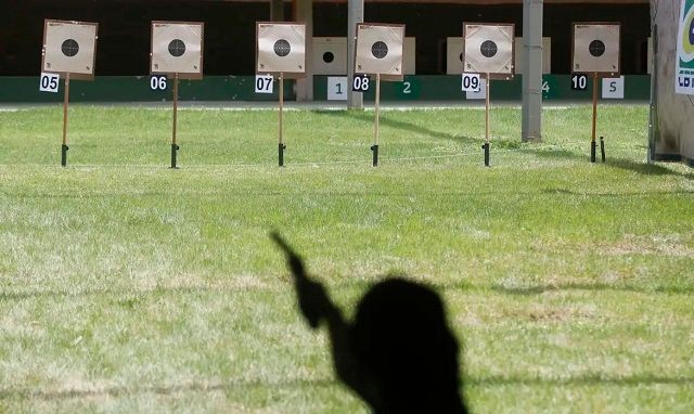 Imagem da noticia Clubes de tiro poderão funcionar perto de escolas, segundo novo decreto de armas prometido por Lewandowski