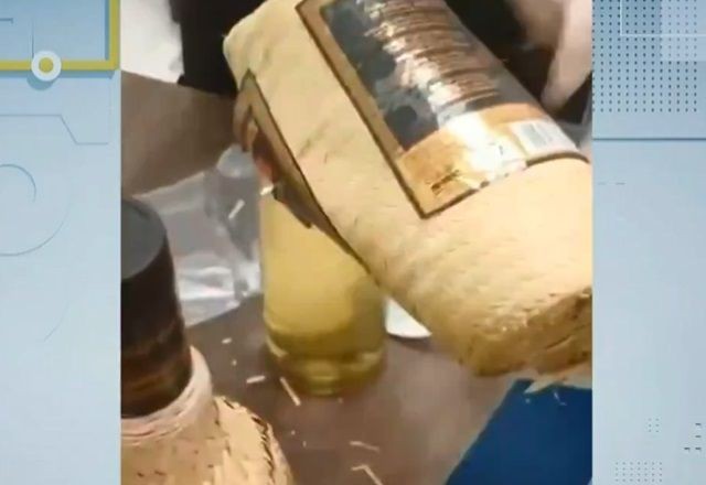 Imagem da noticia Homem é preso tentando embarcar com cocaína em garrafa de pinga