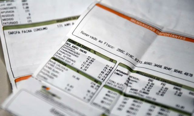 Imagem da noticia Conta de luz sobe 177% em 15 anos no Brasil, 45% acima da inflação