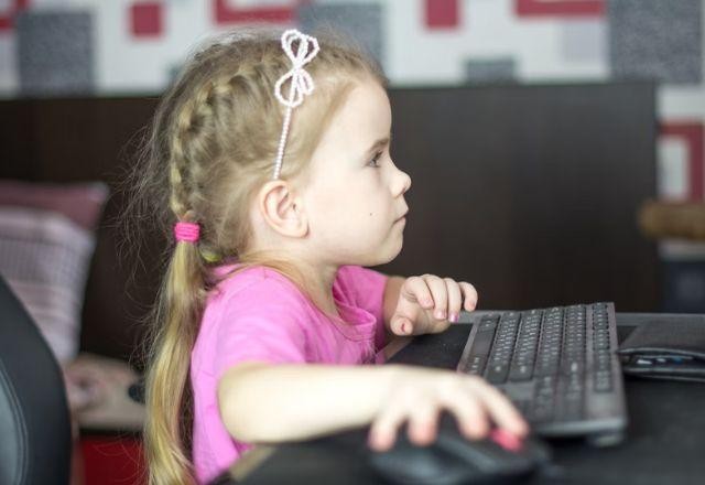 Imagem da noticia Pesquisa inédita traz comportamento das crianças e adolescentes na internet
