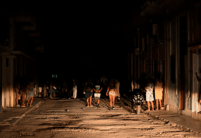 Imagem da noticia Apagão total volta a atingir Cuba em meio à crise energética