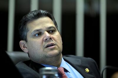 Alcolumbre indica que Senado não deve votar indicação de Messias ao STF em 2025: “Este ano, só Orçamento” Alcolumbre indica que Senado não deve votar indicação de Messias ao STF em 2025: “Este ano, só Orçamento”