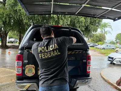 Polícia Federal mira agentes públicos por vazamento de informações a facção criminosa Polícia Federal mira agentes públicos por vazamento de informações a facção criminosa