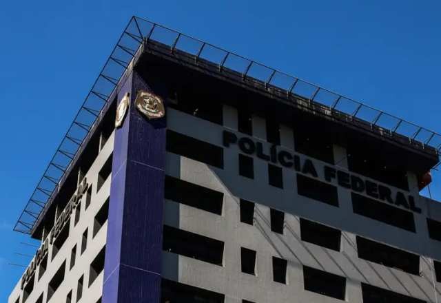 Imagem da noticia Três delegados e um escrivão da PF são condenados à prisão por subornar fraudadores do INSS