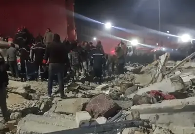 Prédios desabam e deixam 22 mortos e 16 feridos no Marrocos Prédios desabam e deixam 22 mortos e 16 feridos no Marrocos