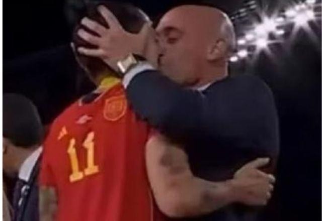 Imagem da noticia Fifa suspende dirigente espanhol investigado por agressão sexual