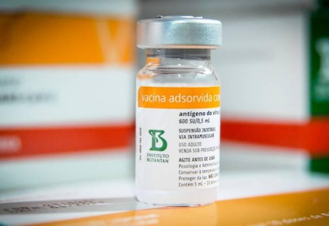 Imagem da noticia Anvisa pede informações sobre doses de reforço da CoronaVAc