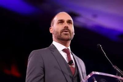 Câmara inclui Eduardo Bolsonaro em cadastro de devedores da União por faltas injustificadas  Câmara inclui Eduardo Bolsonaro em cadastro de devedores da União por faltas injustificadas