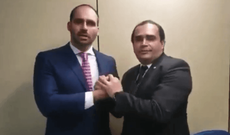 Imagem da noticia PT pede afastamento de relator em processo contra Eduardo Bolsonaro no Conselho de Ética