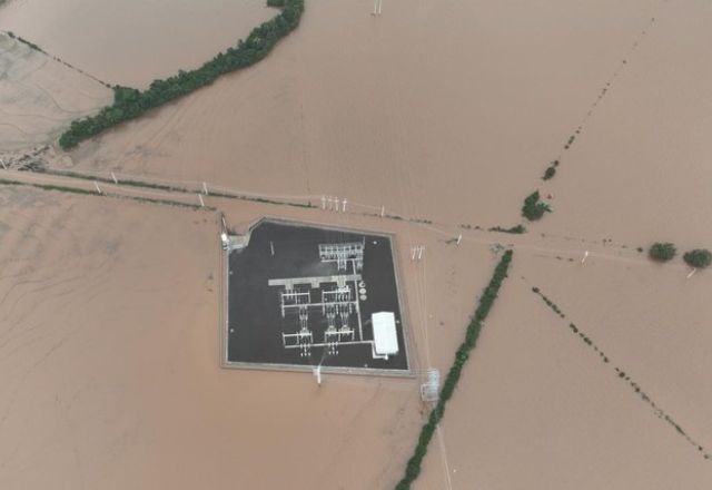 Imagem da noticia Governo federal vai mobilizar todas as distribuidoras de energia do Brasil para restabelecer a luz no RS