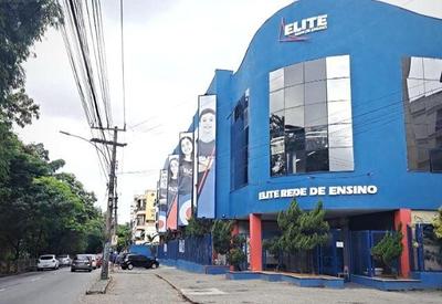 RJ: Alunos são investigados por racismo e homofobia contra professores RJ: Alunos são investigados por racismo e homofobia contra professores