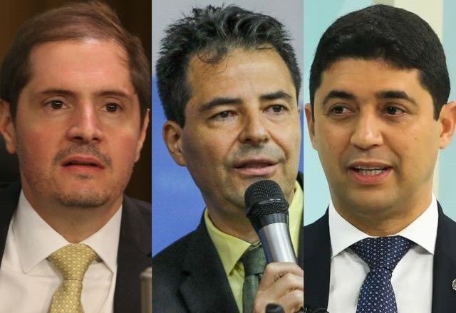 Imagem da noticia Ex-ministros de Bolsonaro negam golpismo em reunião em que Bolsonaro pressionou por ataque às urnas