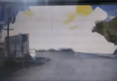 Vídeo mostra momento em que carreta explode em rodovia no RJ; duas pessoas morreram Vídeo mostra momento em que carreta explode em rodovia no RJ; duas pessoas morreram