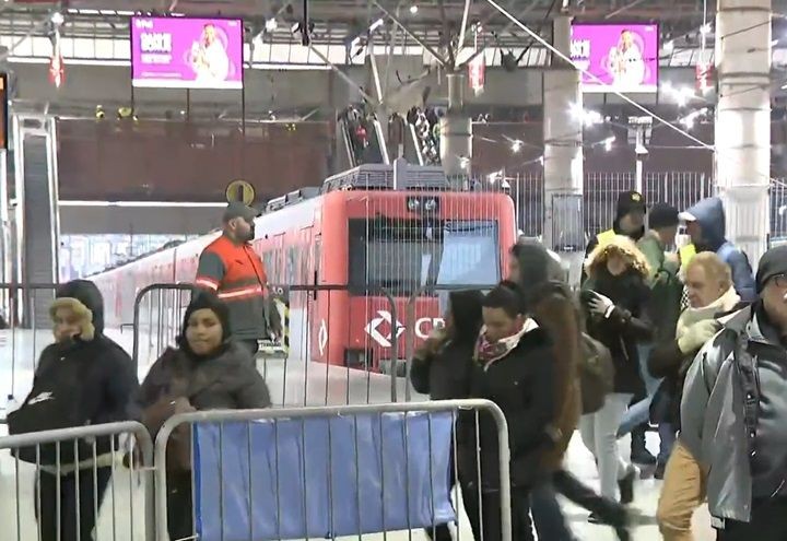 Imagem da noticia SP: Falha em trem paralisa circulação em trecho da Linha 12-Safira
