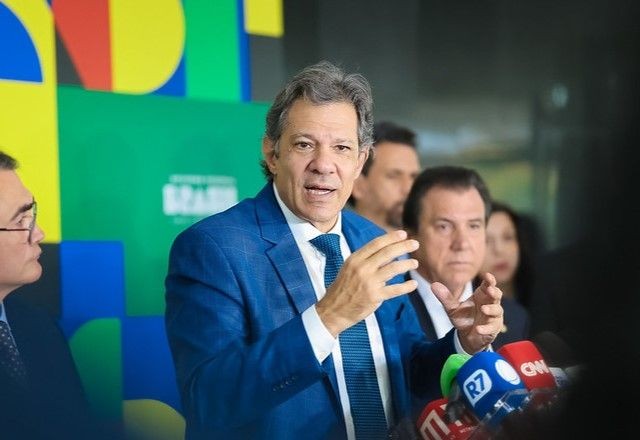 Imagem da noticia 'Tarifaço' de Trump: Haddad diz que não haverá retaliação e que negociação está aberta com os EUA