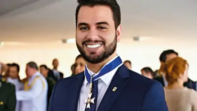 Alexandre de Moraes nega suspensão de sanções impostas a ex-assessor de Bolsonaro Alexandre de Moraes nega suspensão de sanções impostas a ex-assessor de Bolsonaro