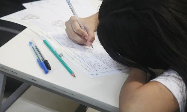 Imagem da noticia Obmep: mais de 900 mil estudantes fazem 2ª fase da olimpíada neste sábado (19)
