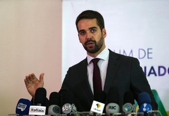 Imagem da noticia "Pré-candidato é Doria, mas há uma discussão", diz Eduardo Leite