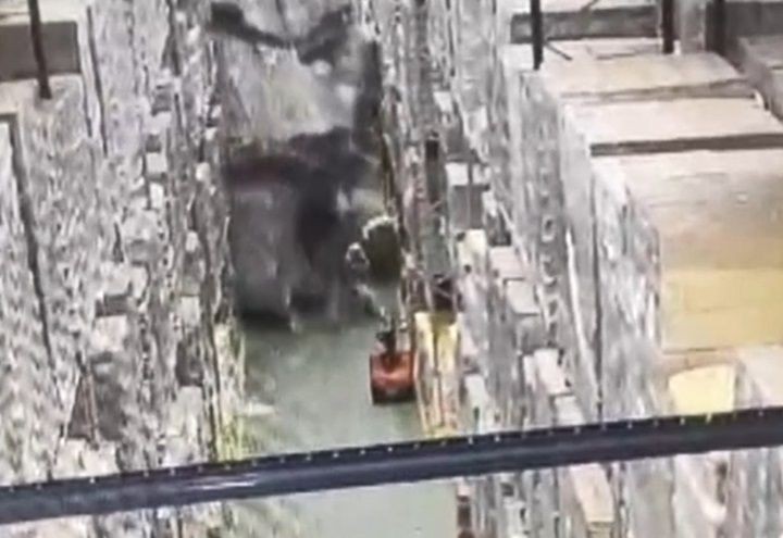 Imagem da noticia Funcionário morre após ficar preso em câmara de congelados