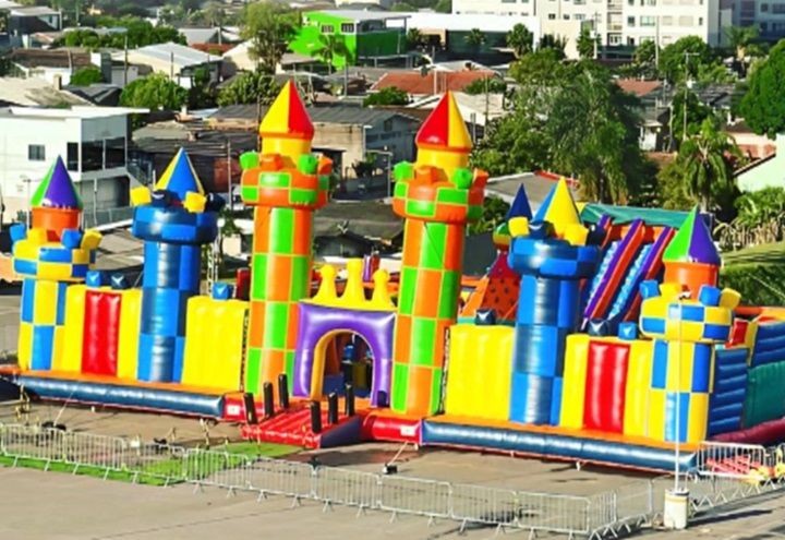 Imagem da noticia Procura-se o maior castelo inflável da América Latina