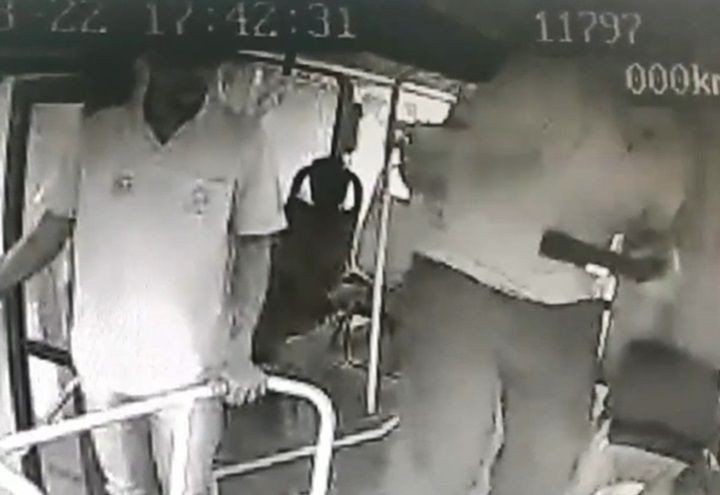 Imagem da noticia "Gangue do Módulo" aterroriza transporte público na Grande SP com roubo de peças de ônibus