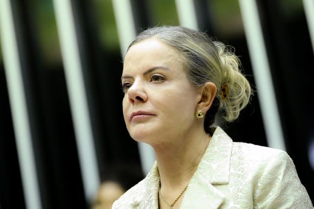 Imagem da noticia Gleisi diz que projeto que amplia isenção do IR deve ser enviado ao Congresso na próxima semana