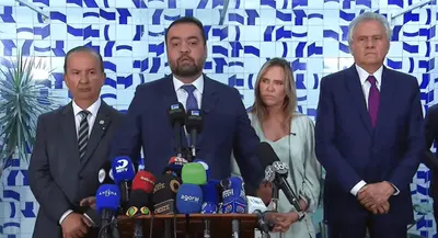 Cláudio Castro diz que Hugo Motta vai tentar adiar votação do PL Antifacção na Câmara por 30 dias Cláudio Castro diz que Hugo Motta vai tentar adiar votação do PL Antifacção na Câmara por 30 dias