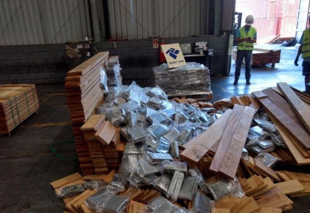 Imagem da noticia Grupo responsável por tráfico internacional de drogas é alvo da PF