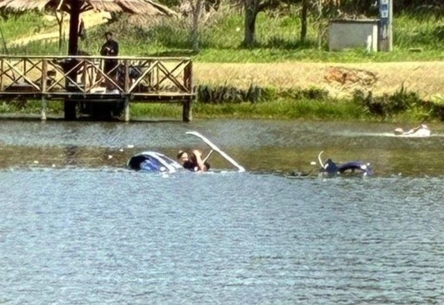 Imagem da noticia Helicóptero cai em lago de pesqueiro em São Roque (SP)