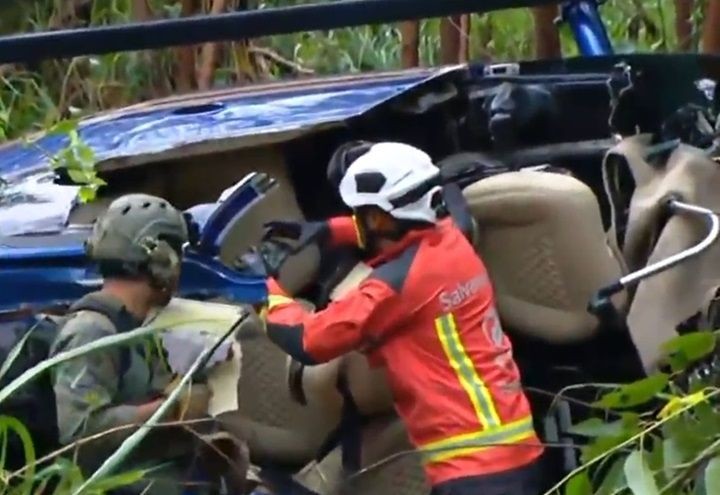 Imagem da noticia Equipe do SBT mostra helicóptero que caiu em São Paulo