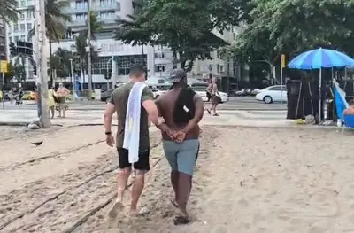 Polícia prende suspeito de aplicar golpe da maquininha em turistas no Rio Polícia prende suspeito de aplicar golpe da maquininha em turistas no Rio