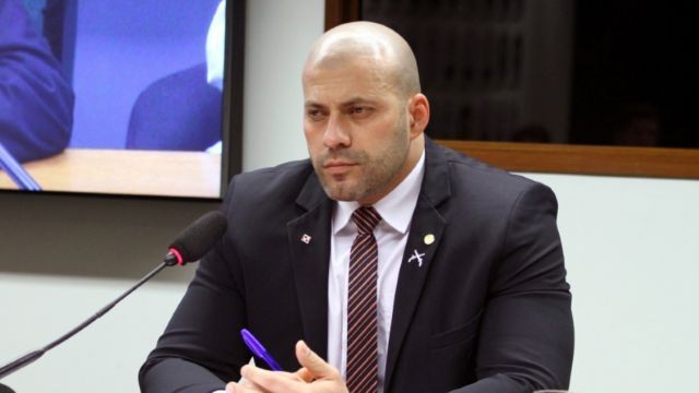 Imagem da noticia Moraes nega recurso da defesa de Daniel Silveira para liberdade condicional
