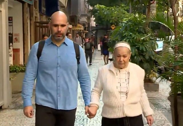 Imagem da noticia RJ: Idosa relata dores e medo após ser empurrada por ambulante