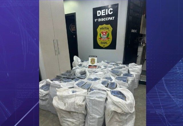 Imagem da noticia Polícia apreende mais de uma tonelada de cocaína em Guarujá (SP)