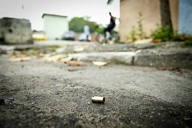 Imagem da noticia Mortes violentas: 106 pessoas são assassinadas por dia no Brasil