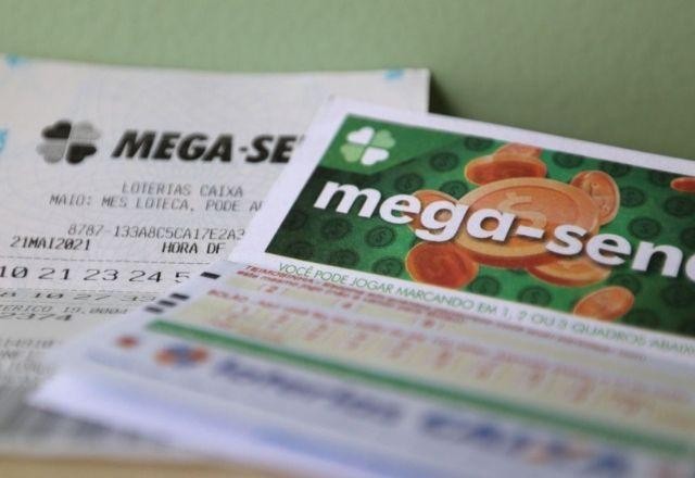 Imagem da noticia Mega-Sena acumula de novo e prêmio chega a R$ 55 milhões