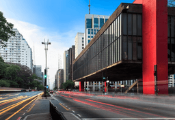 Imagem da notícia Visitas guiadas do MASP revelam curiosidades sobre obras e arquitetura da Paulista