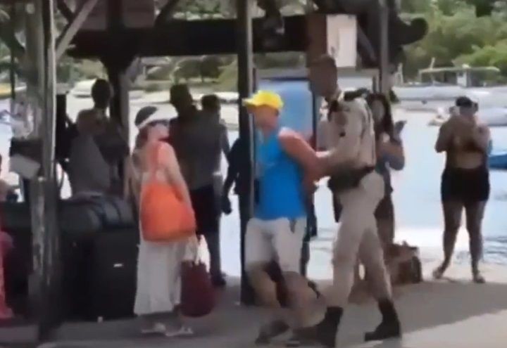 Imagem da noticia Israelense comete racismo e tenta “comprar” policiais ao ser preso